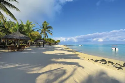 Photo 2 of Paradis Beachcomber Golf Resort & Spa hotel