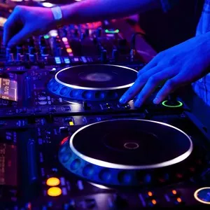 Escape Music Club
