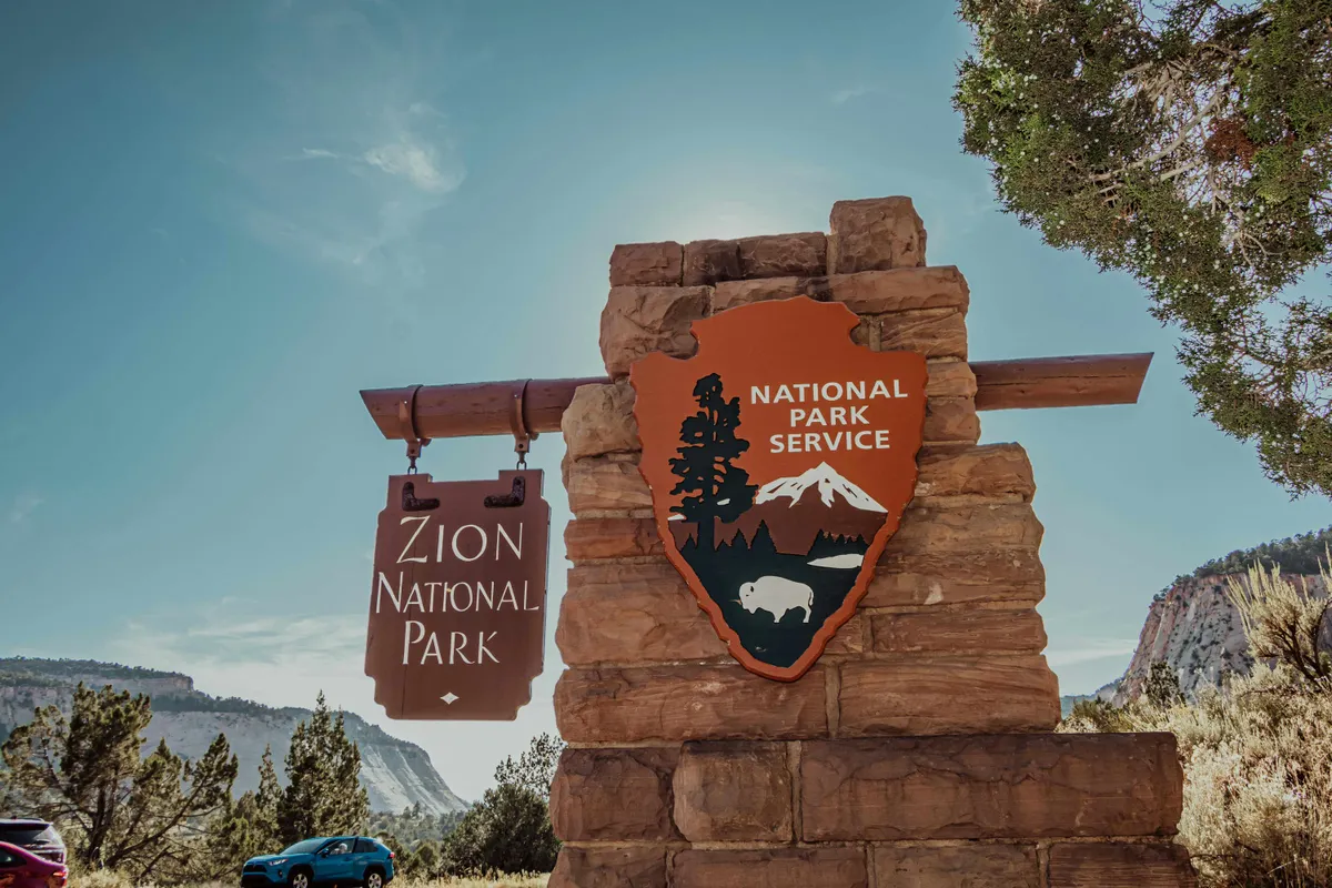 National Parks and Rockies To The Red Rocks Great Rail Journey