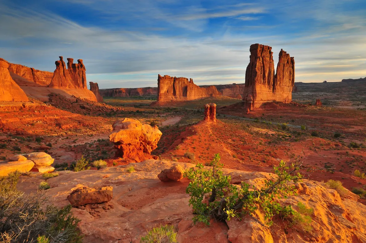 National Parks and Rockies To The Red Rocks Great Rail Journey