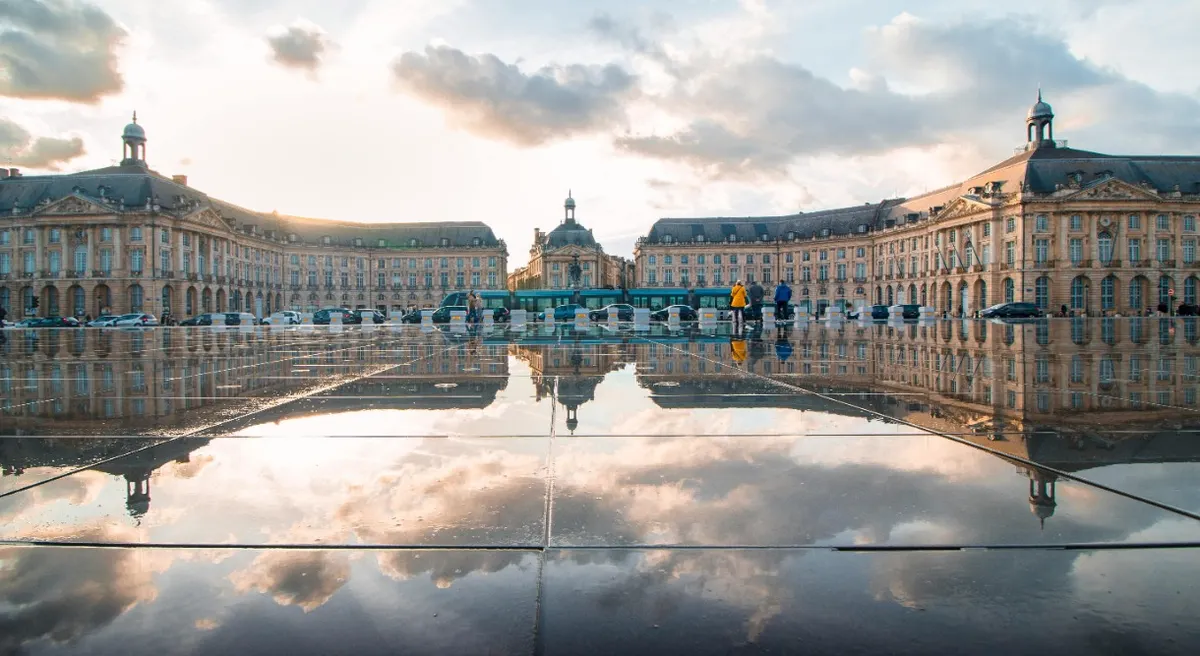 Half-Day Historic and Gourmet Walking Tour of Bordeux-Small Group Tour&nbsp;