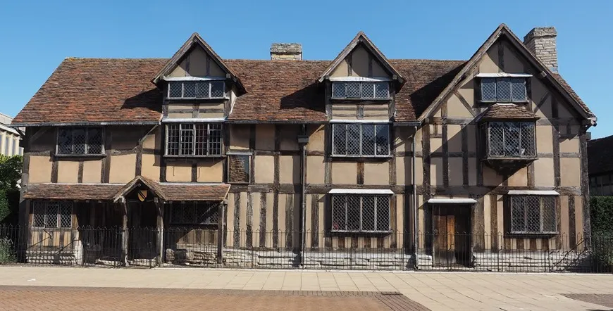 Discover Historic Castles and Manors of England Self Drive Vacation - photo 9
