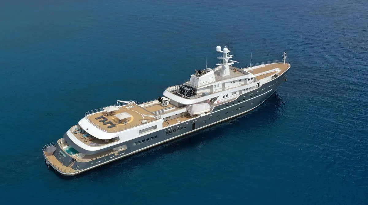 Grand East Africa & Seychelles Voyage Big Game to Big Blue 