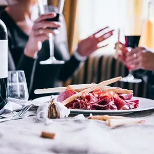 Hatraklin Meat & Wine Bistro
