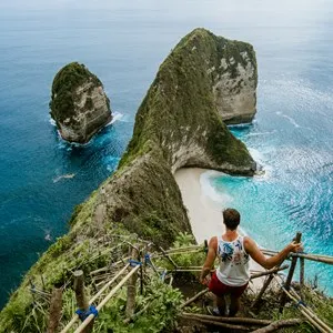 Manta Bay or Kelingking Beach on Nusa Penida Island, Bali, Indonesia