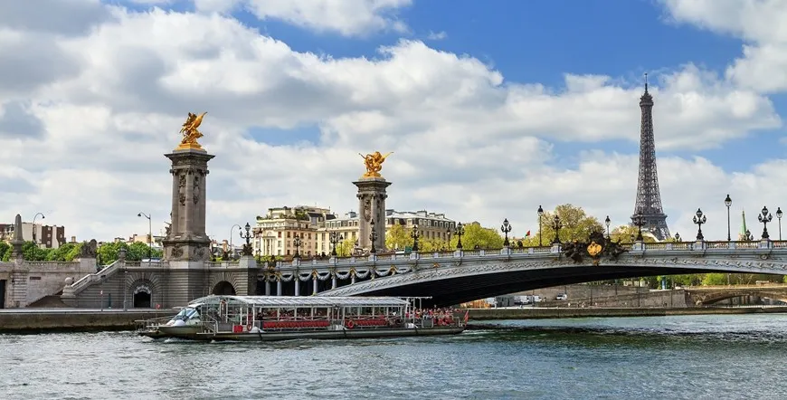 Paris Burgundy and Avignon Multi City Vacation