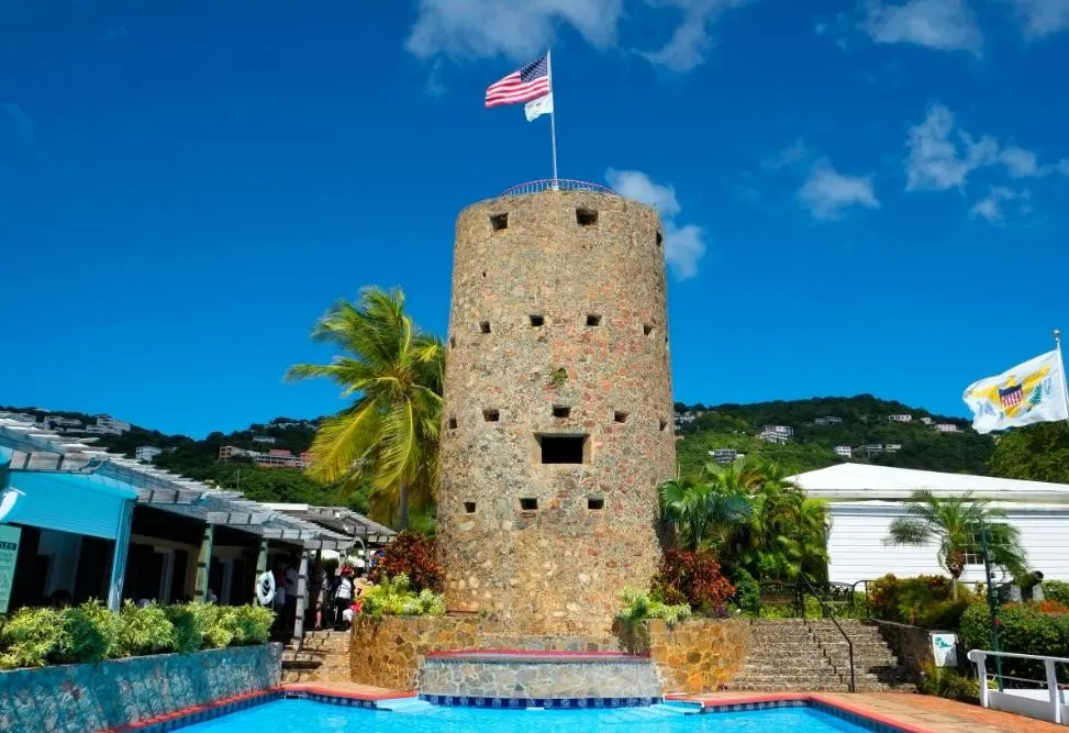 St Thomas Romance