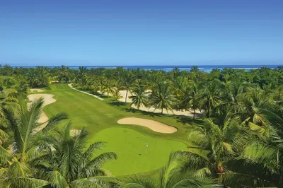 Photo 3 of Paradis Beachcomber Golf Resort & Spa hotel