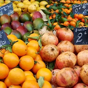 Cours Julien Market