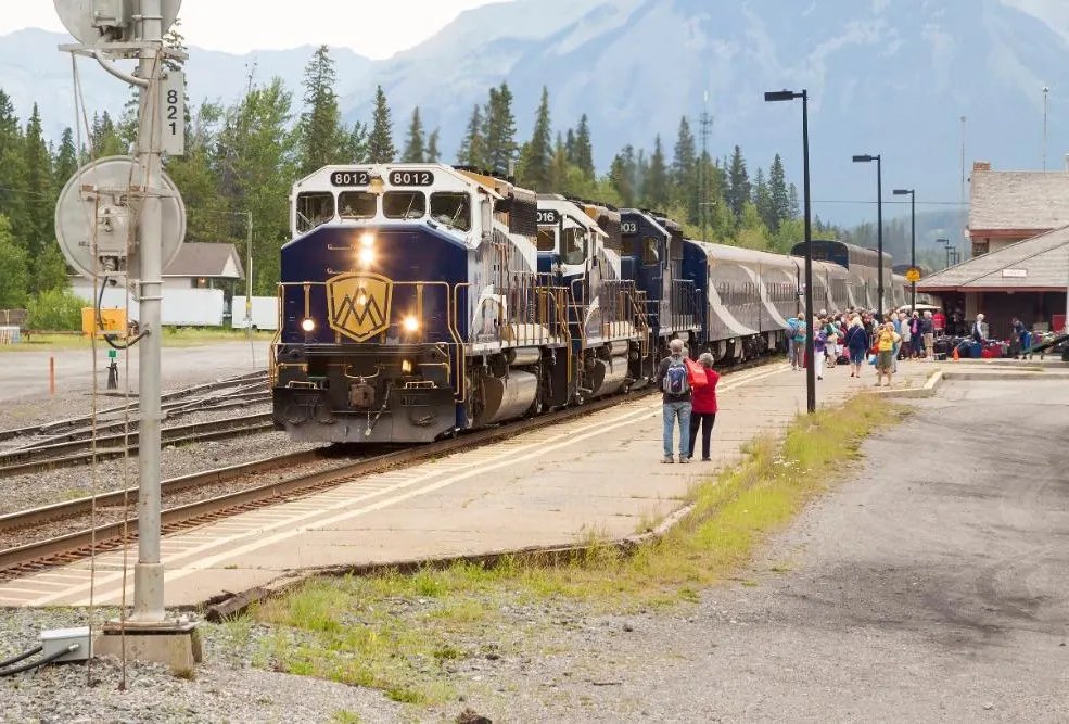Rockies Highlights Circle Rail Journey