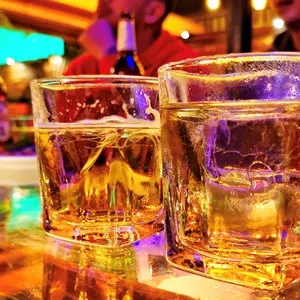Geronimo Shot Bar