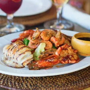 Restaurants at the Ramada Plaza Hotel