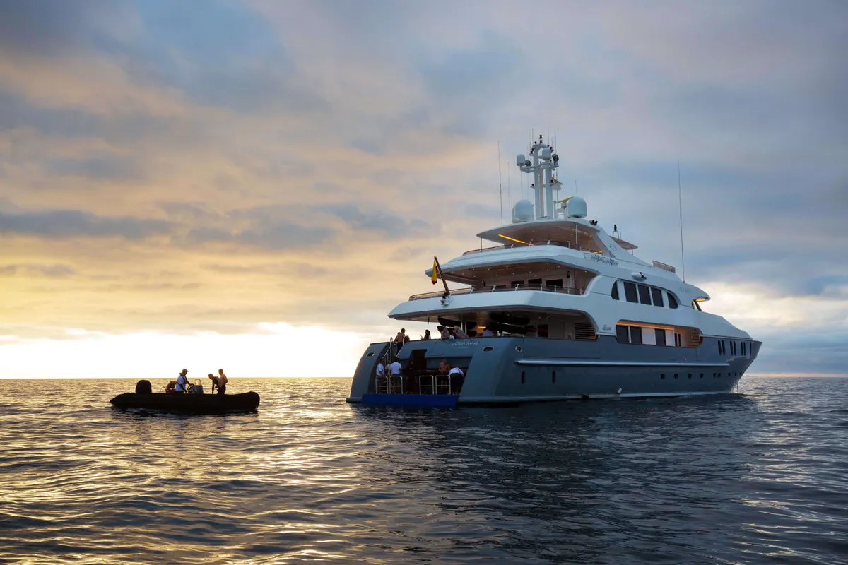 Ecuador and East Galapagos Sea Cruise 