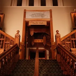 The entrance of Bishop museum in Honolulu, Hawaii