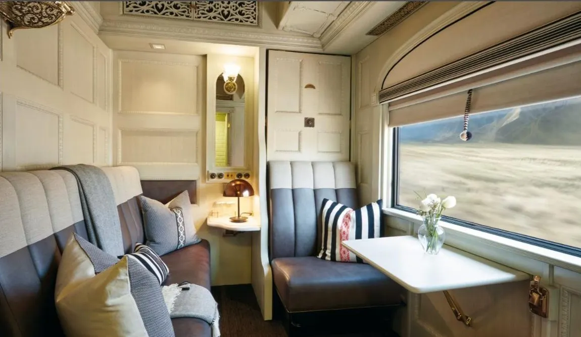 Spirit of the Water : A Great Rail Journey from Cusco to Lake Titicaca 