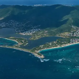 Sint Maarten, view from the plane