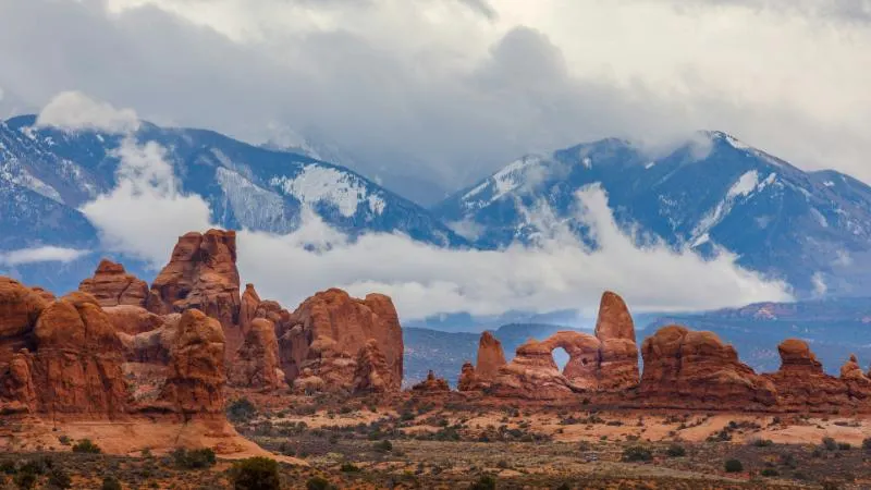 Rockies to the Red Rocks Mighty 5 Explorer Eastbound