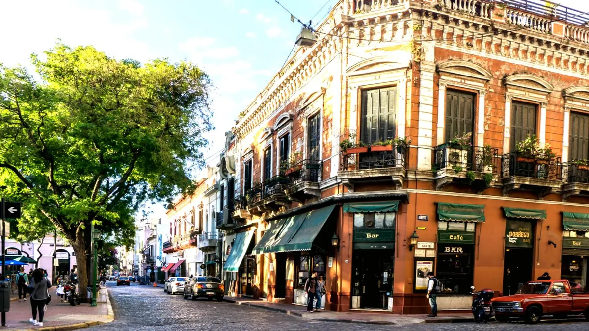 Argentina and Brazil Cities and Falls Explorer