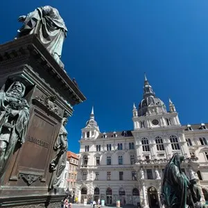 Main Square & City Hall