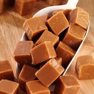 Vanilla fudgein scoop