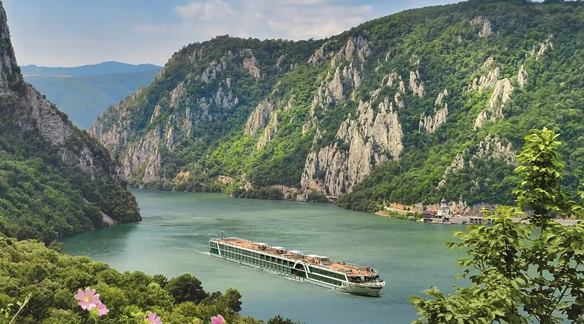 Classical Danube River Cruise and Munich