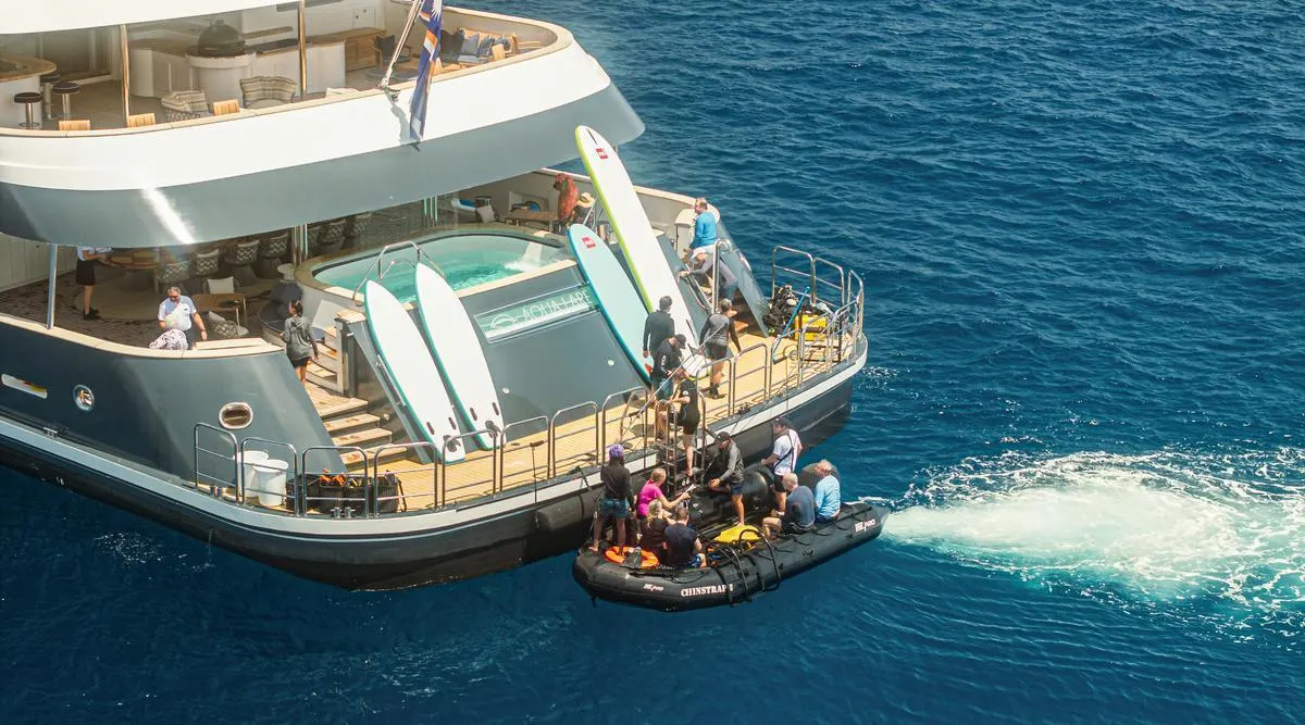 Grand East Africa & Seychelles Voyage Big Game to Big Blue 