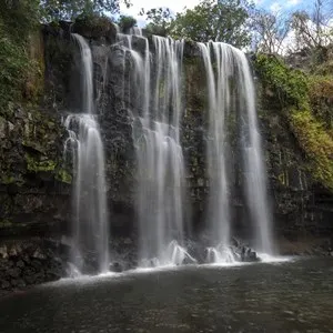 Llanos del Cortés Waterfall