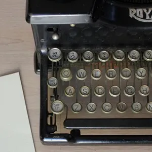 Old Royal typewriter