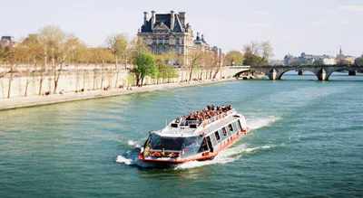 Dinner Cruise on the Seine-Premier service with Window View at 8:30 PM and Roundtrip Transfers Included
