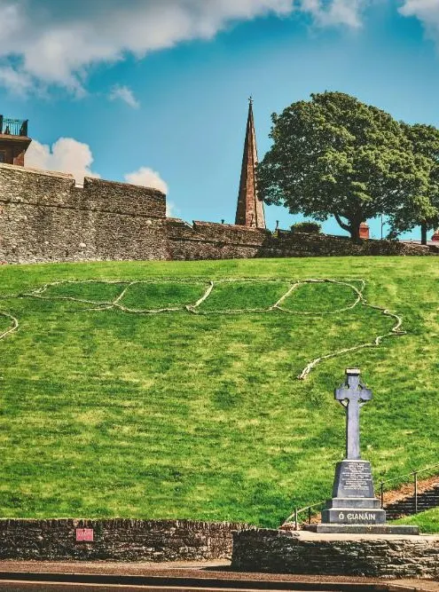 Derry photo 8