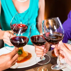 Volat Lounge Bar & Restaurant
