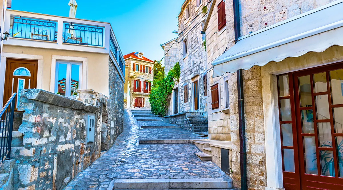 Croatia Highlights and Small Ship Cruise Vacation