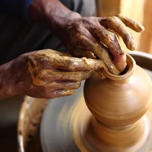 Limpertas Manolis Pottery (Naxos Town)