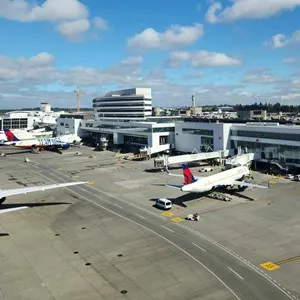 Seattle–Tacoma International Airport (SEA)