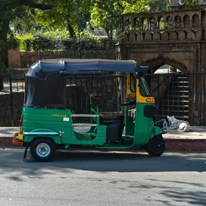 trishaw, Colombo, Sri Lanka