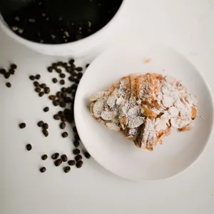 Le Banneton Café & French Bakery