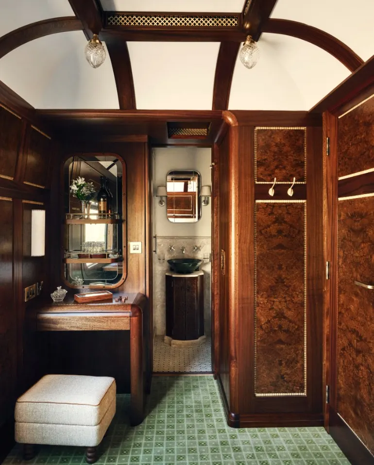 Great Rail Journey: Scotlands Classic Splendours on Royal Scotsman 