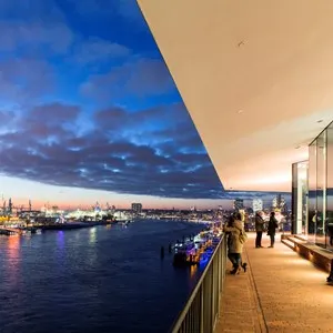 Elbphilharmonie Plaza