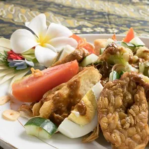 Gado-gado; Indonesian salad with peanut sauce