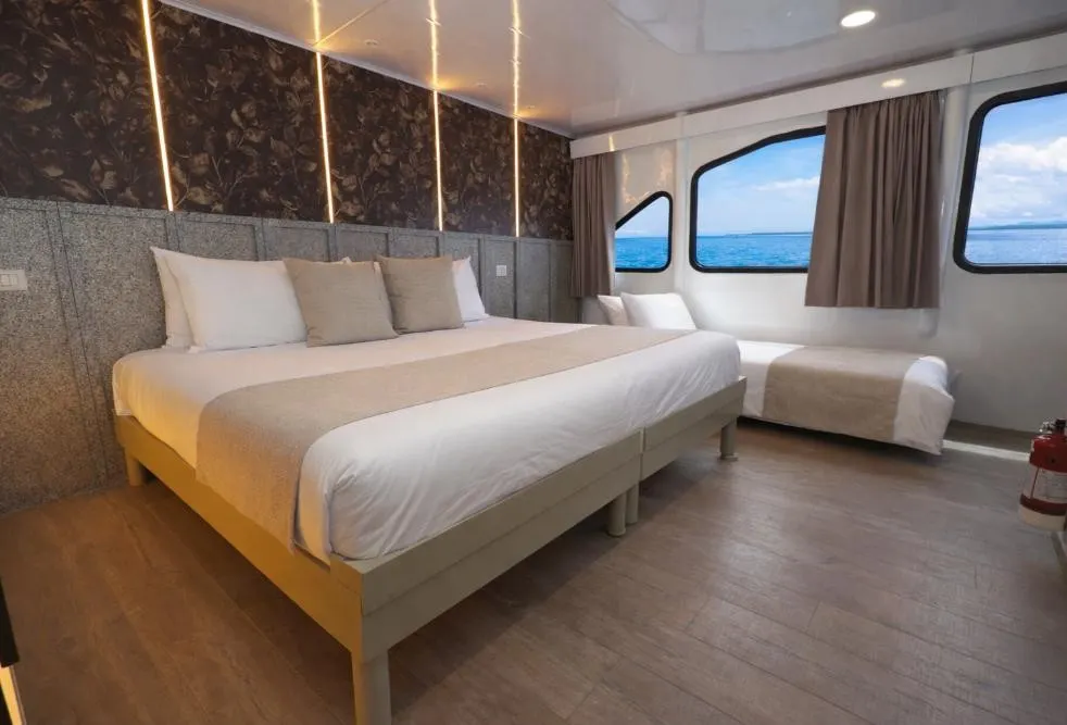 Galapagos Western Islands Aboard M/C EcoGalaxy