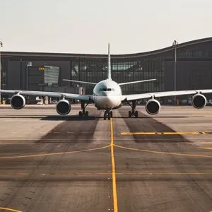 LaGuardia Airport (LGA)