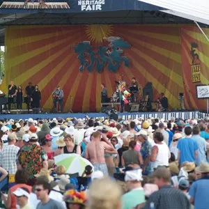 New Orleans Jazz & Heritage Festival (April–May)
