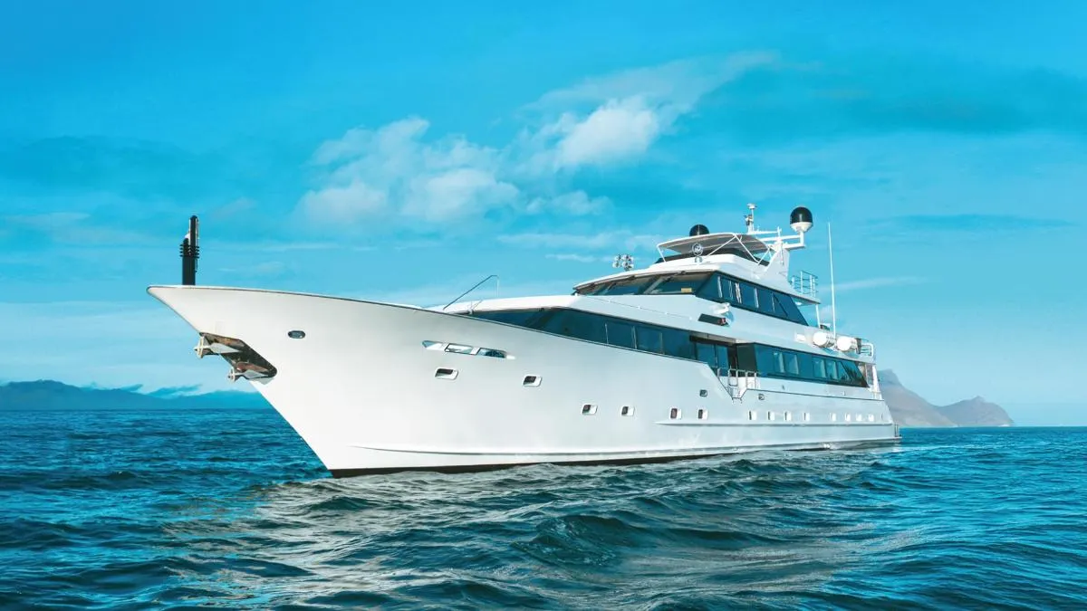 Western Galapagos Wildlife and Volcanic Wonders Cruise