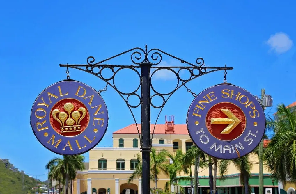 St Thomas Romance