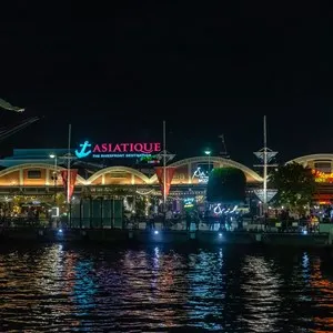 Asiatique The Riverfront
