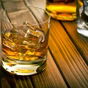Whiskey with ice