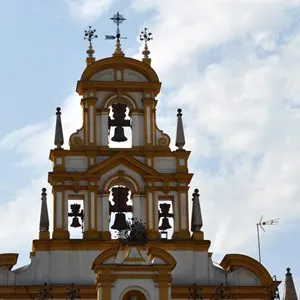 Campanario del Templo de la Macarena en Sevill