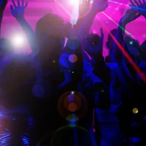 Crazy Daisy Bar & Night Club