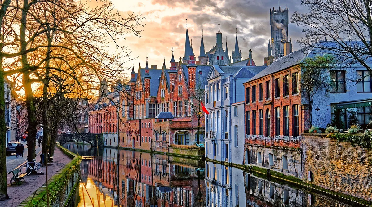 Amsterdam Bruges and Paris Explorer