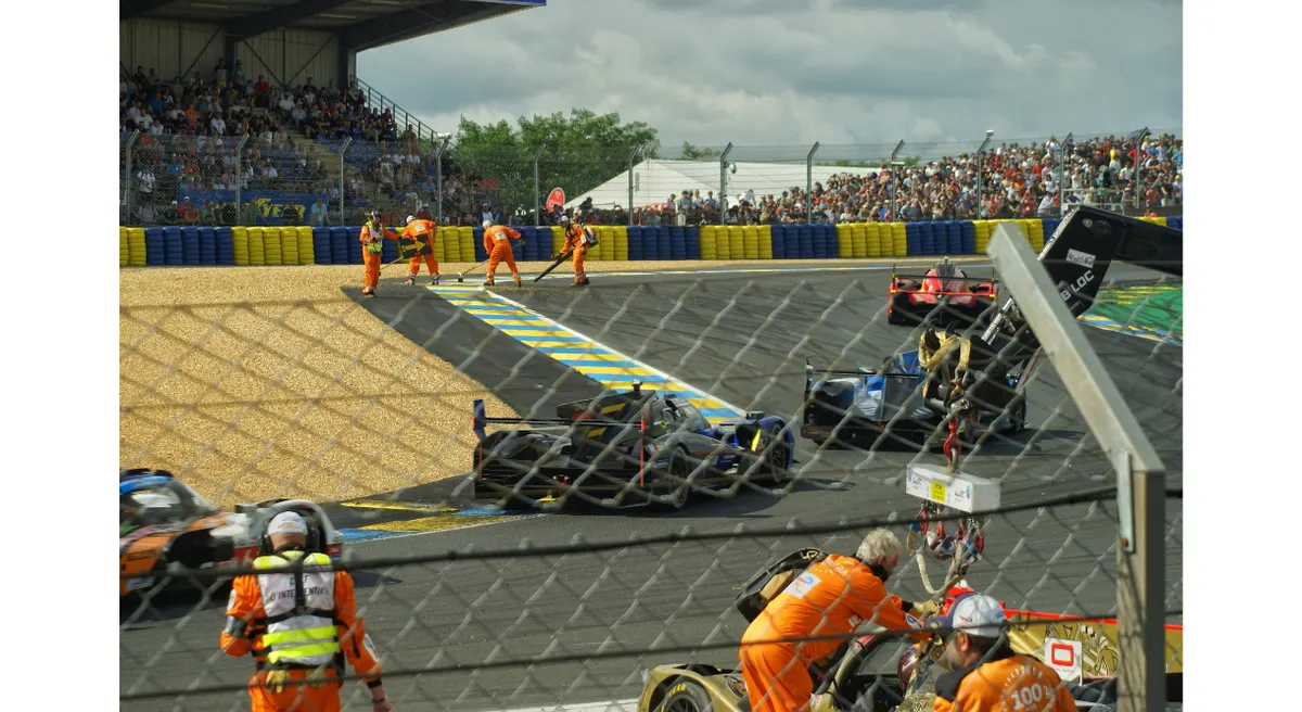 Paris and Le Mans 2027 Race Escapade